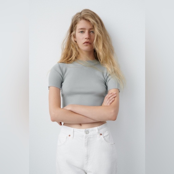 ZARA BACK VENTED SWEATER - Picture 2 of 7